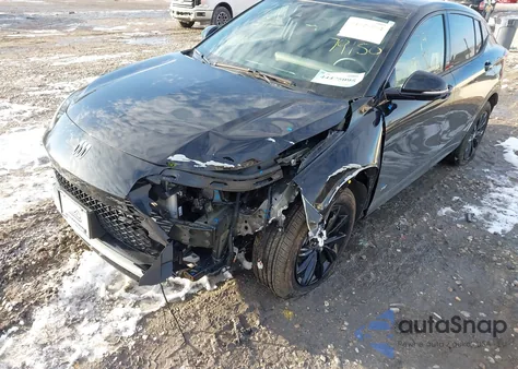 2025 Buick Envista Sport Touring Fwd z USA, uszkodzony, nr VIN KL47LBEP9SB208287